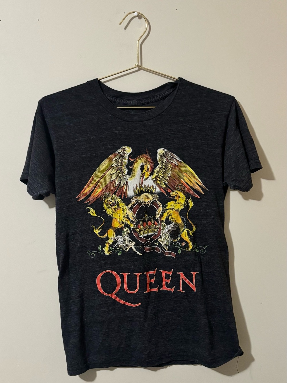 Queen Graphic Black Short Sleeve Tee Size Medium